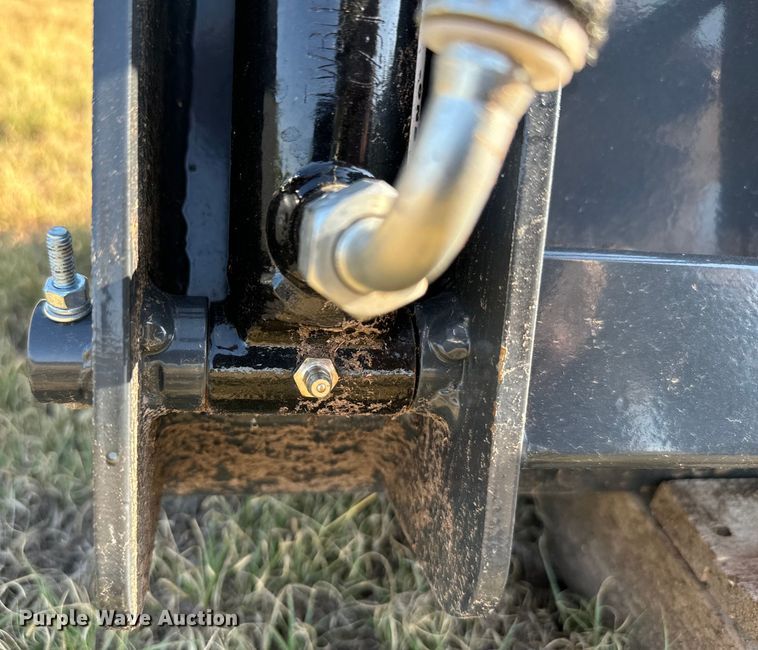 image for item DX3527 2023 Wolverine  MCB-11-48W compact utility loader four-in-one bucket