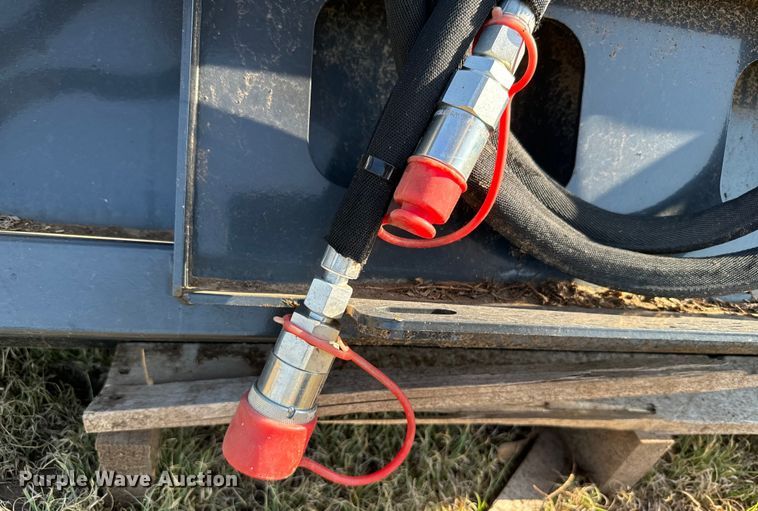 image for item DX3527 2023 Wolverine  MCB-11-48W compact utility loader four-in-one bucket