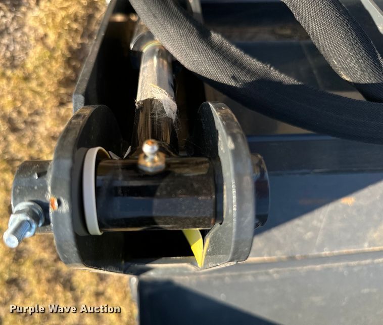 image for item DX3528 2023 Wolverine  MCB-11-48W compact utility loader four-in-one bucket