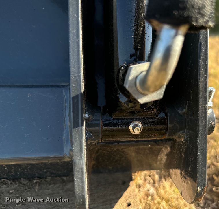 image for item DX3528 2023 Wolverine  MCB-11-48W compact utility loader four-in-one bucket