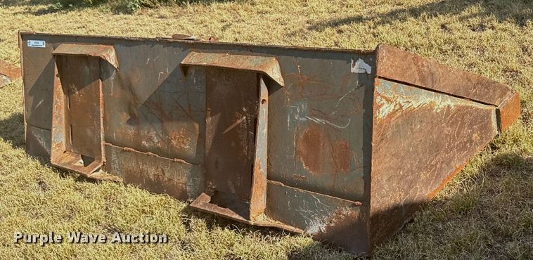 image for item DX3530 Skid steer bucket