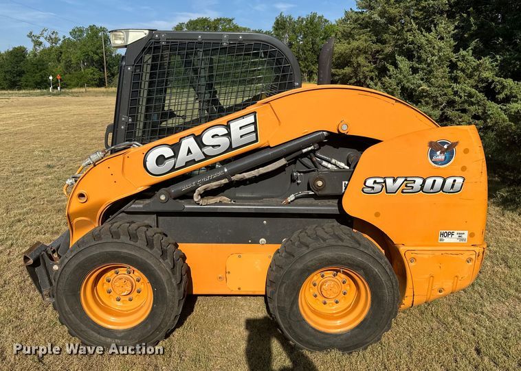 image for item DX3531 2013 Case SV300 skid steer loader