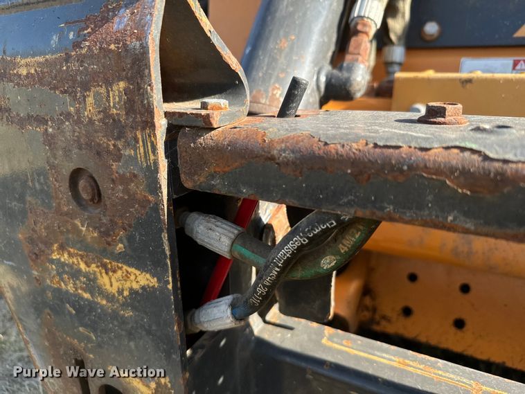 image for item DX3531 2013 Case SV300 skid steer loader