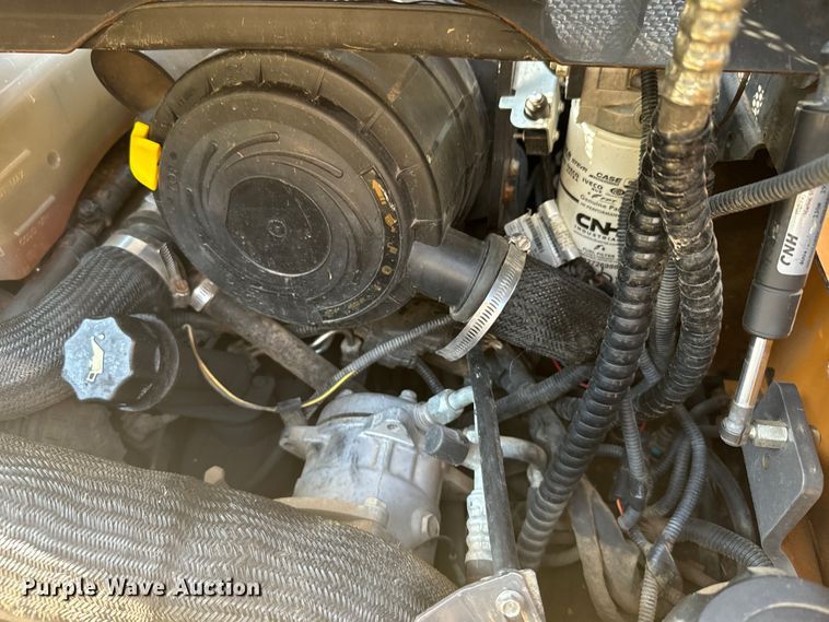 image for item DX3531 2013 Case SV300 skid steer loader