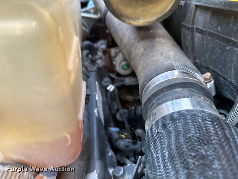 image for item DX3531 2013 Case SV300 skid steer loader