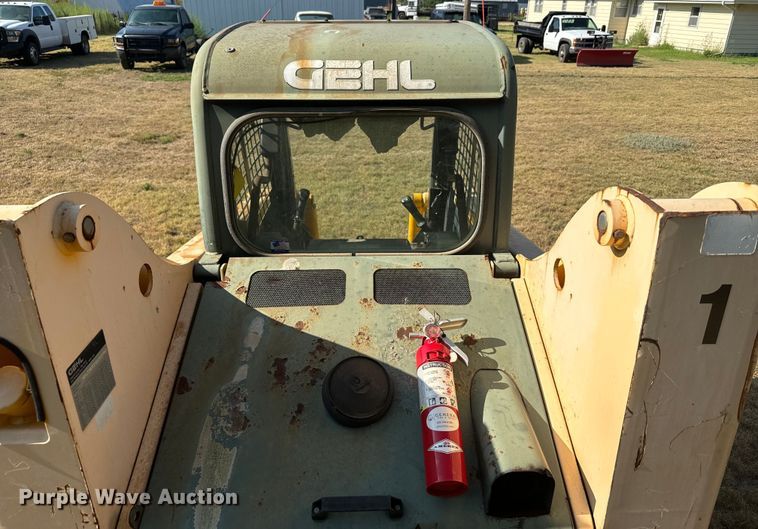 image for item DX3532 2005 Gehl 5640 Turbo skid steer loader