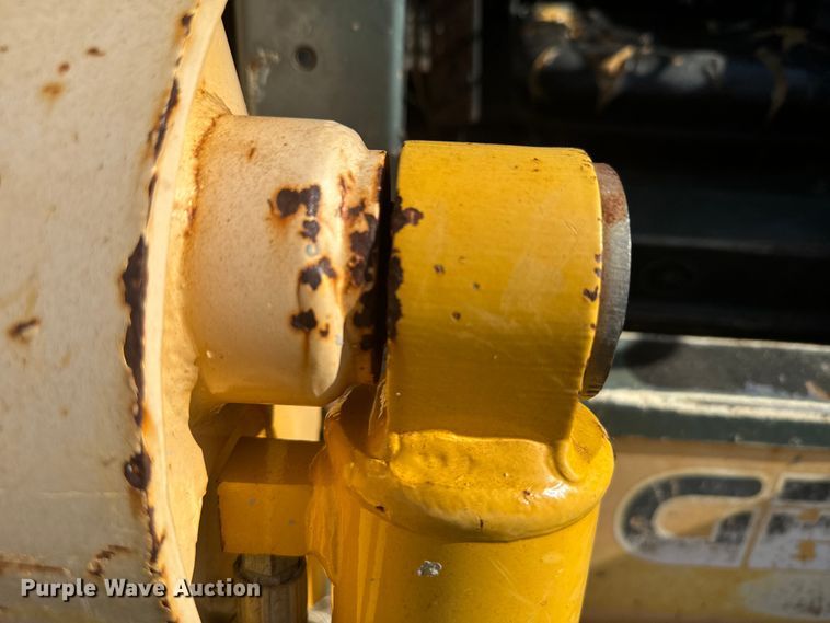 image for item DX3532 2005 Gehl 5640 Turbo skid steer loader