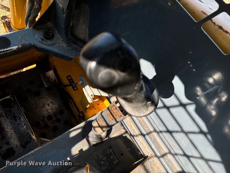 image for item DX3532 2005 Gehl 5640 Turbo skid steer loader