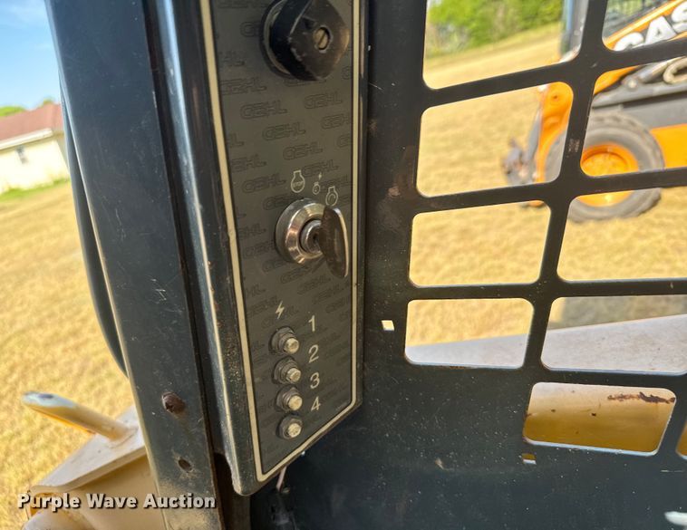 image for item DX3532 2005 Gehl 5640 Turbo skid steer loader