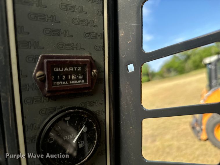 image for item DX3532 2005 Gehl 5640 Turbo skid steer loader