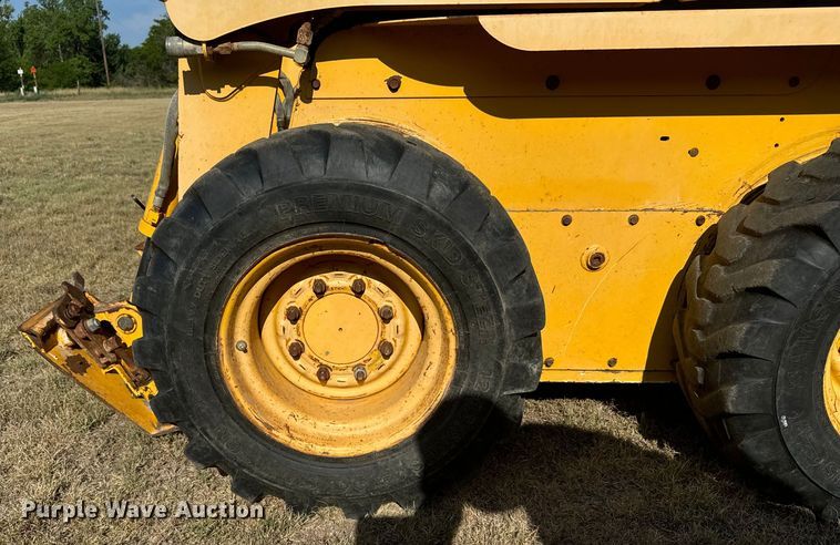 image for item DX3532 2005 Gehl 5640 Turbo skid steer loader