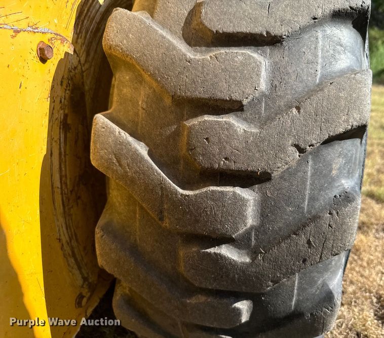 image for item DX3532 2005 Gehl 5640 Turbo skid steer loader