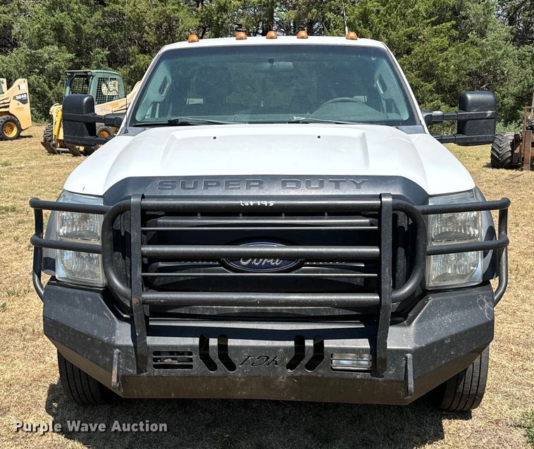image for item DX3541 2013 Ford F550 Super Duty XL SuperCab utility / service truck