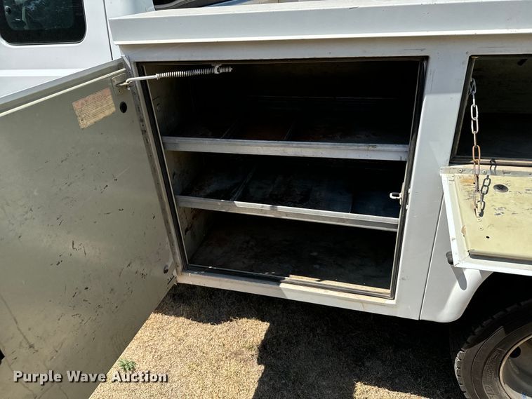 image for item DX3541 2013 Ford F550 Super Duty XL SuperCab utility / service truck