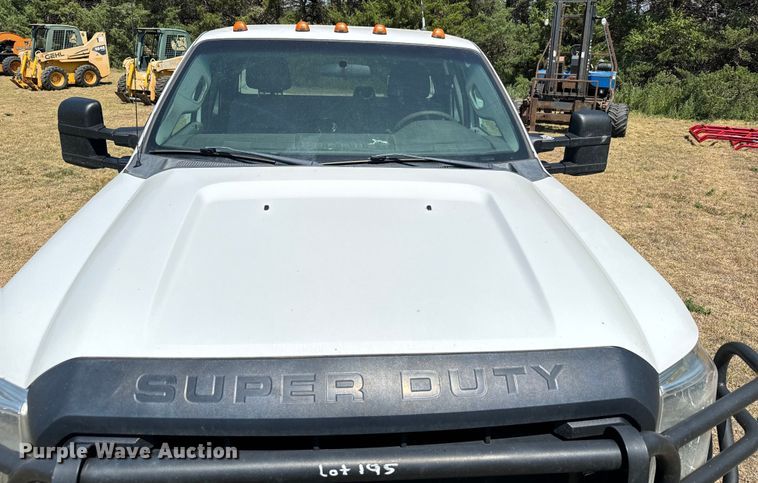 image for item DX3541 2013 Ford F550 Super Duty XL SuperCab utility / service truck