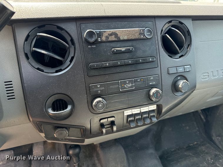 image for item DX3541 2013 Ford F550 Super Duty XL SuperCab utility / service truck