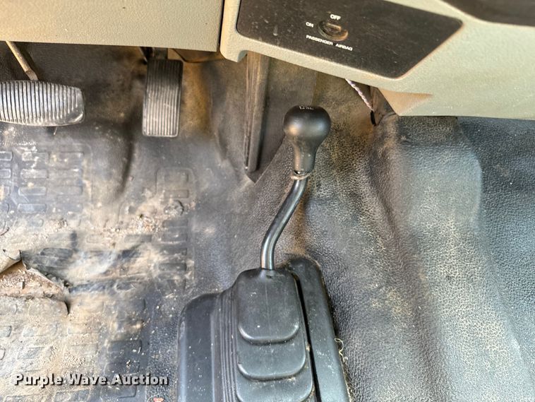 image for item DX3541 2013 Ford F550 Super Duty XL SuperCab utility / service truck