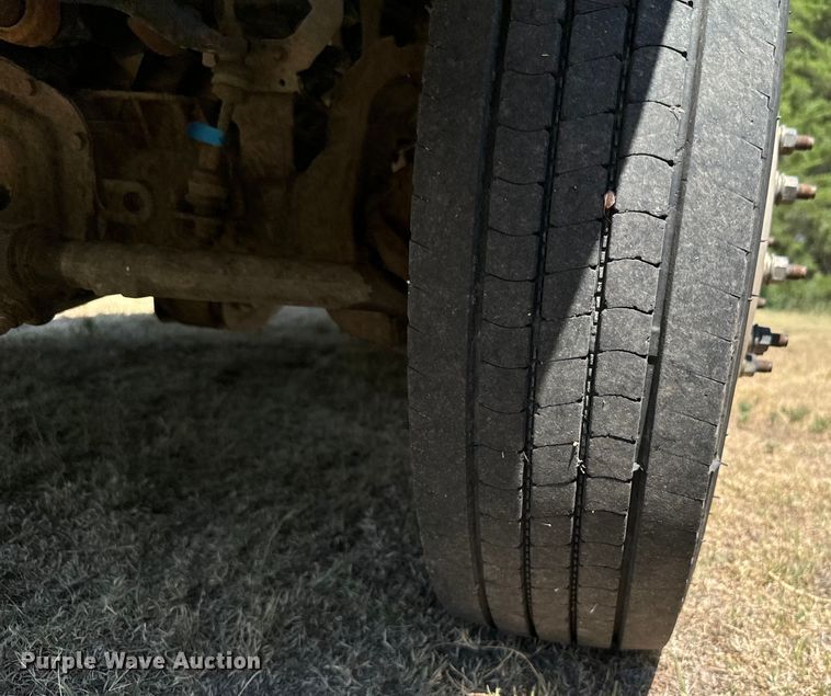 image for item DX3541 2013 Ford F550 Super Duty XL SuperCab utility / service truck