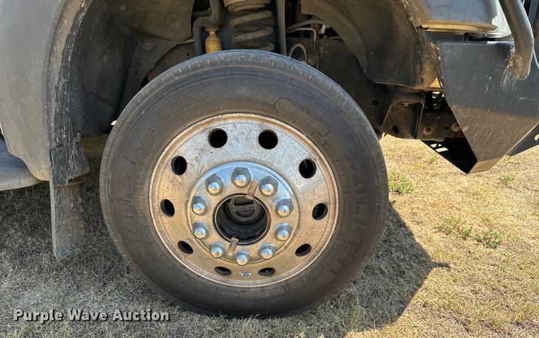 image for item DX3541 2013 Ford F550 Super Duty XL SuperCab utility / service truck