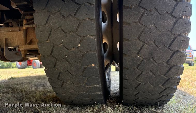 image for item DX3541 2013 Ford F550 Super Duty XL SuperCab utility / service truck