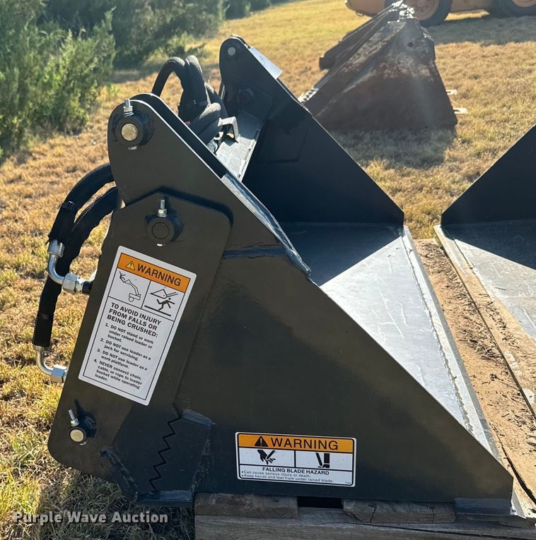 image for item DX3546 2023 Wolverine  MCB-11-48W compact utility loader four-in-one bucket