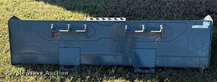 image for item DX3619 Skid steer bucket