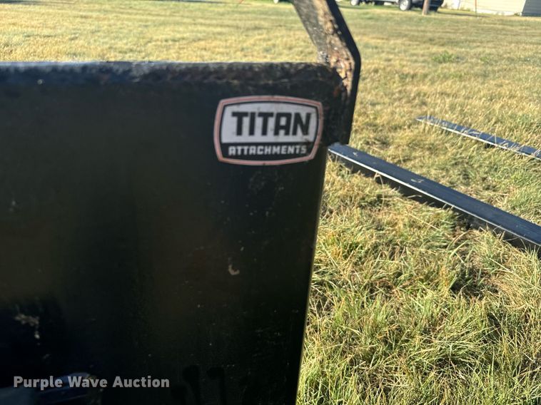 image for item DX3627 Titan skid steer forks
