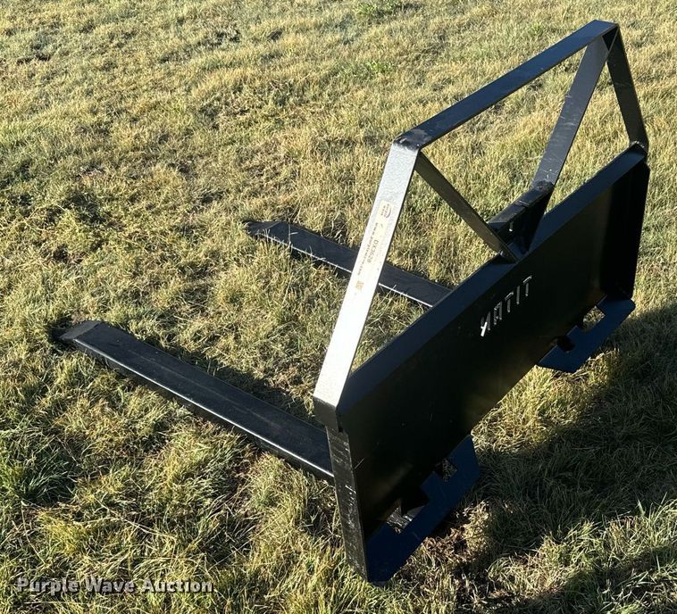 image for item DX3628 Titan skid steer forks