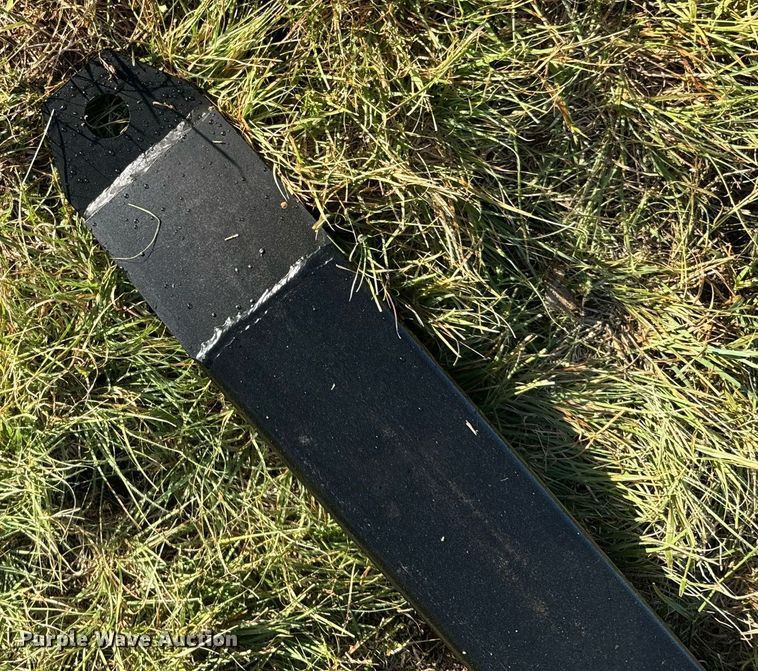 image for item DX3629 Titan skid steer forks