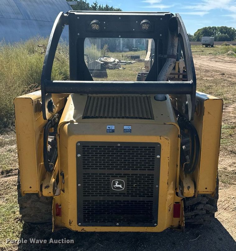 image for item DX3633 2005 John Deere 320 skid steer loader