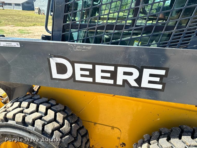 image for item DX3634 2015 John Deere 320E skid steer loader