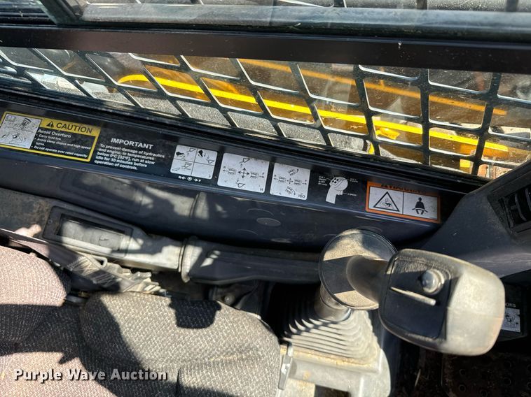 image for item DX3634 2015 John Deere 320E skid steer loader