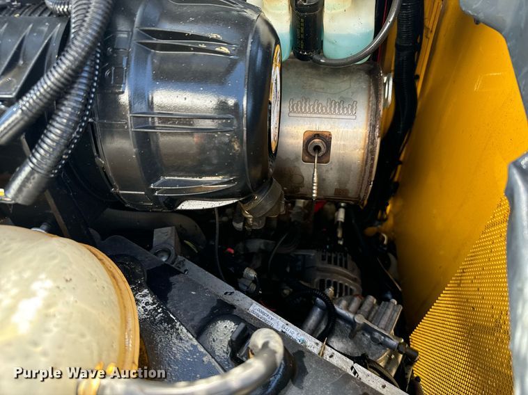 image for item DX3634 2015 John Deere 320E skid steer loader