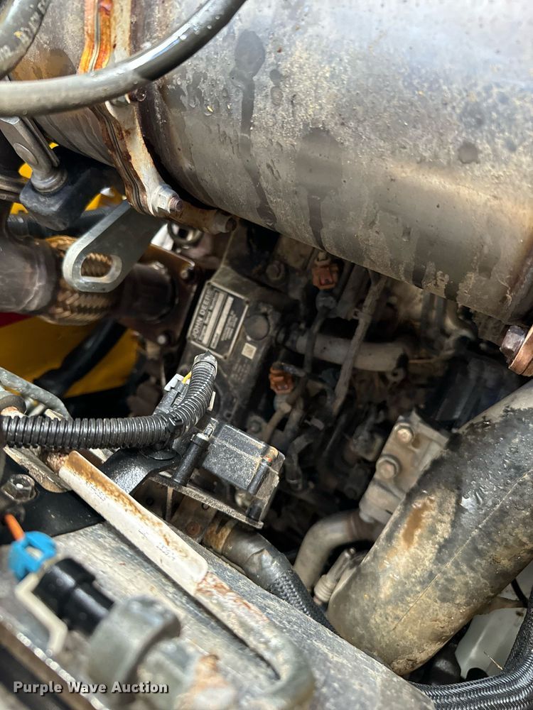 image for item DX3634 2015 John Deere 320E skid steer loader