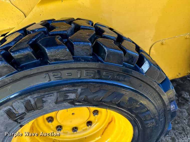 image for item DX3634 2015 John Deere 320E skid steer loader