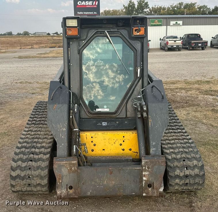 image for item DX3696 2006 New Holland LT185B tracked skid steer loader