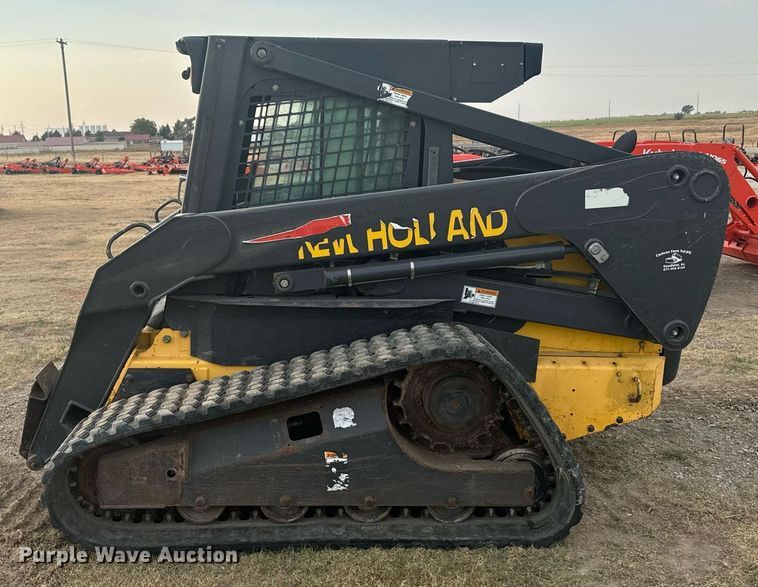 image for item DX3696 2006 New Holland LT185B tracked skid steer loader