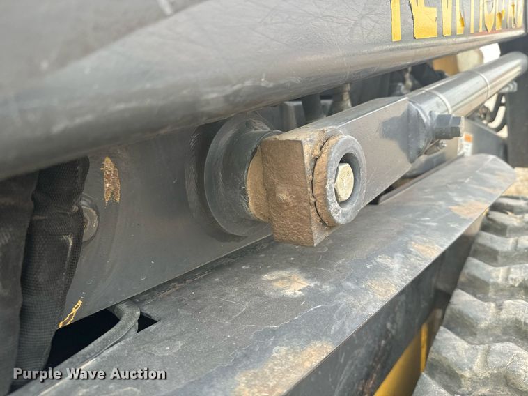 image for item DX3696 2006 New Holland LT185B tracked skid steer loader
