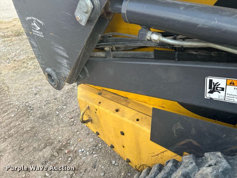 image for item DX3696 2006 New Holland LT185B tracked skid steer loader