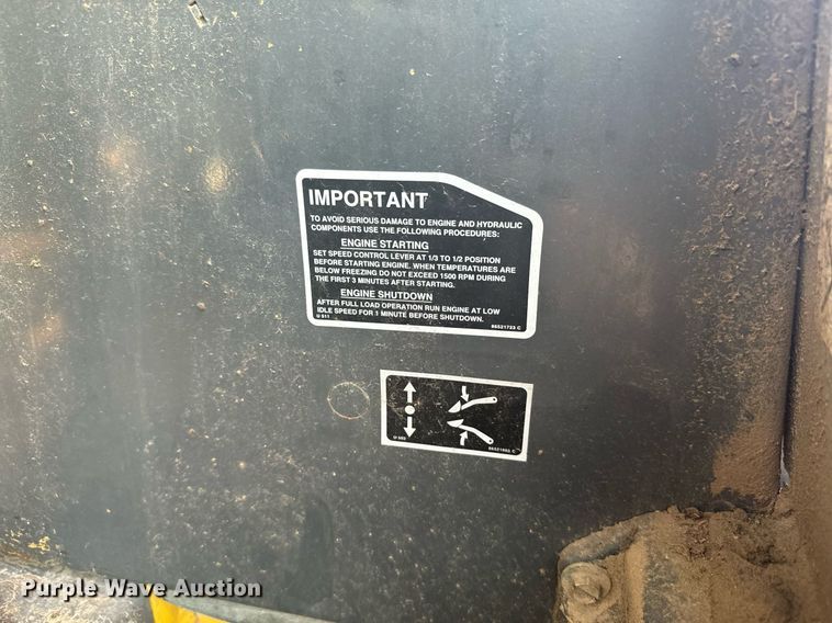 image for item DX3696 2006 New Holland LT185B tracked skid steer loader