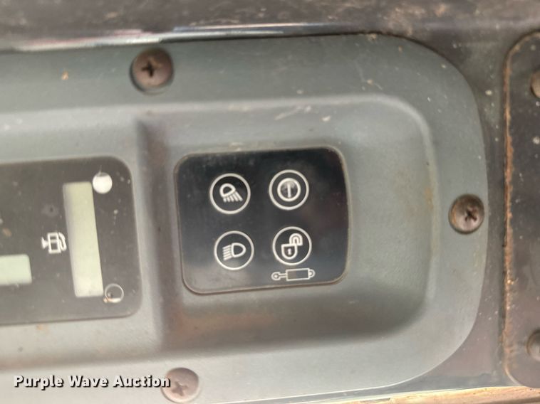 image for item DX3696 2006 New Holland LT185B tracked skid steer loader