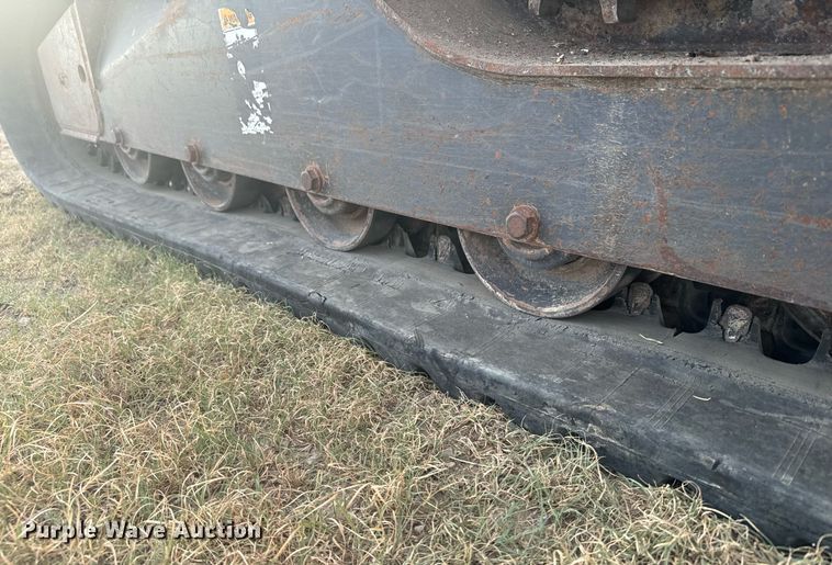 image for item DX3696 2006 New Holland LT185B tracked skid steer loader