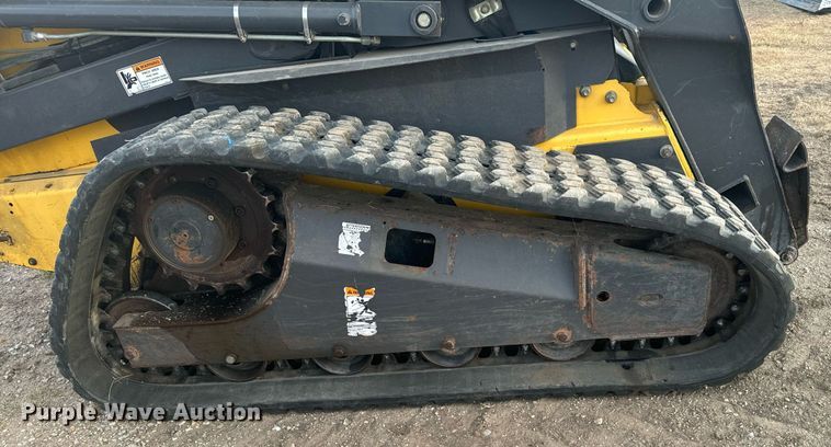 image for item DX3696 2006 New Holland LT185B tracked skid steer loader