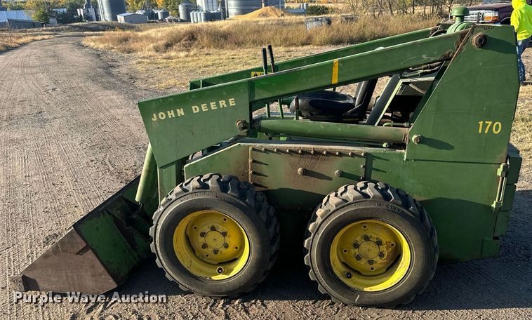 image for item DX3712 John Deere 170 skid steer loader
