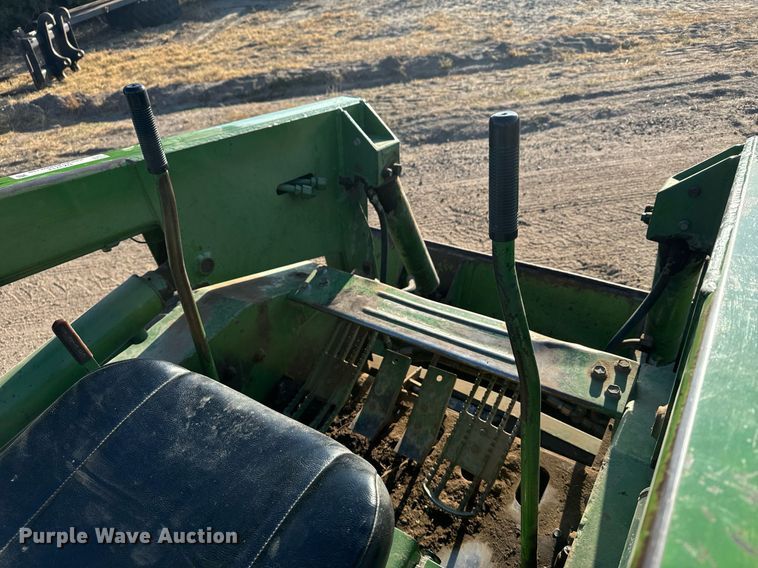 image for item DX3712 John Deere 170 skid steer loader