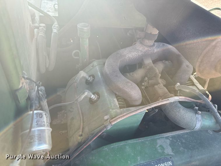 image for item DX3712 John Deere 170 skid steer loader