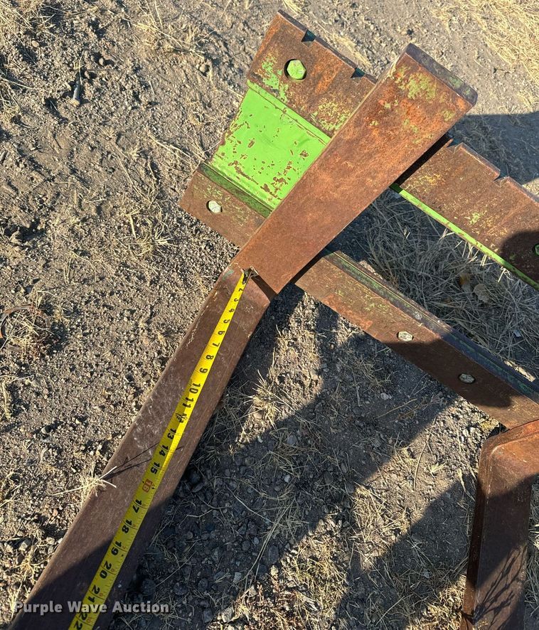 image for item DX3712 John Deere 170 skid steer loader