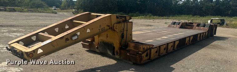 image for item EE7639 1994 Trail King lowboy equipment trailer