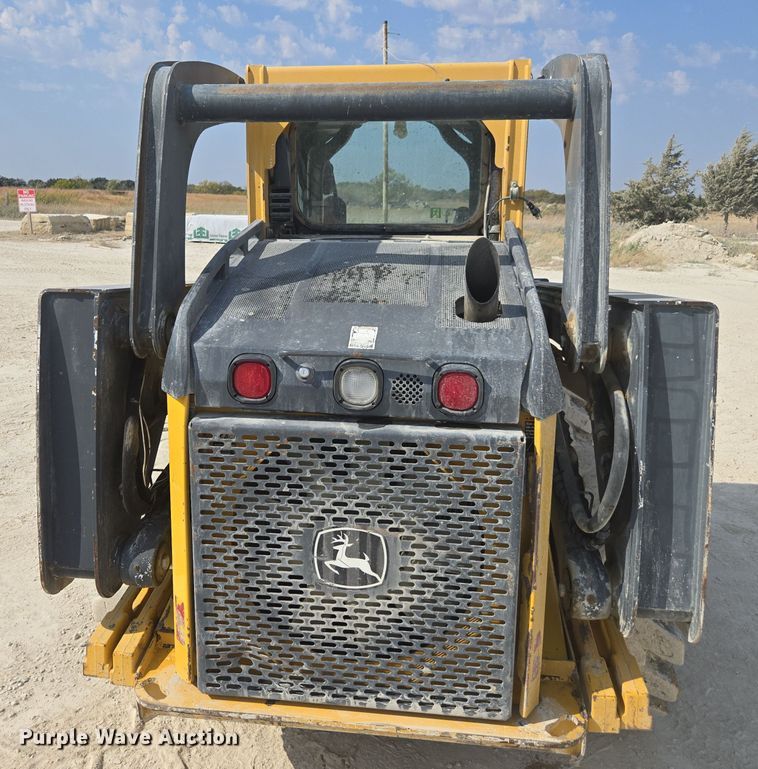 image for item EE7824 2011 John Deere 328D skid steer loader