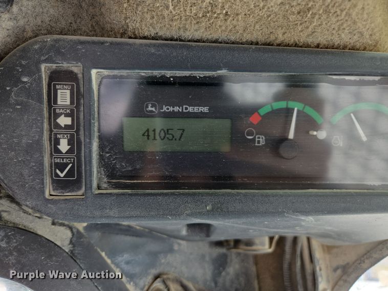 image for item EE7824 2011 John Deere 328D skid steer loader